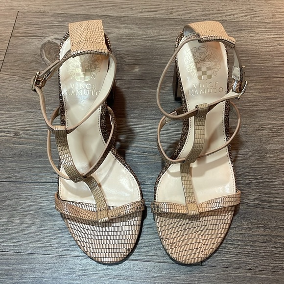 Vince Camuto - Brown Heels - 5 1/2 (M/36) - Picture 3 of 8